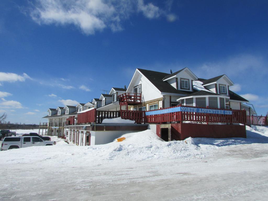 North Adventure Inn Cochrane Exterior photo